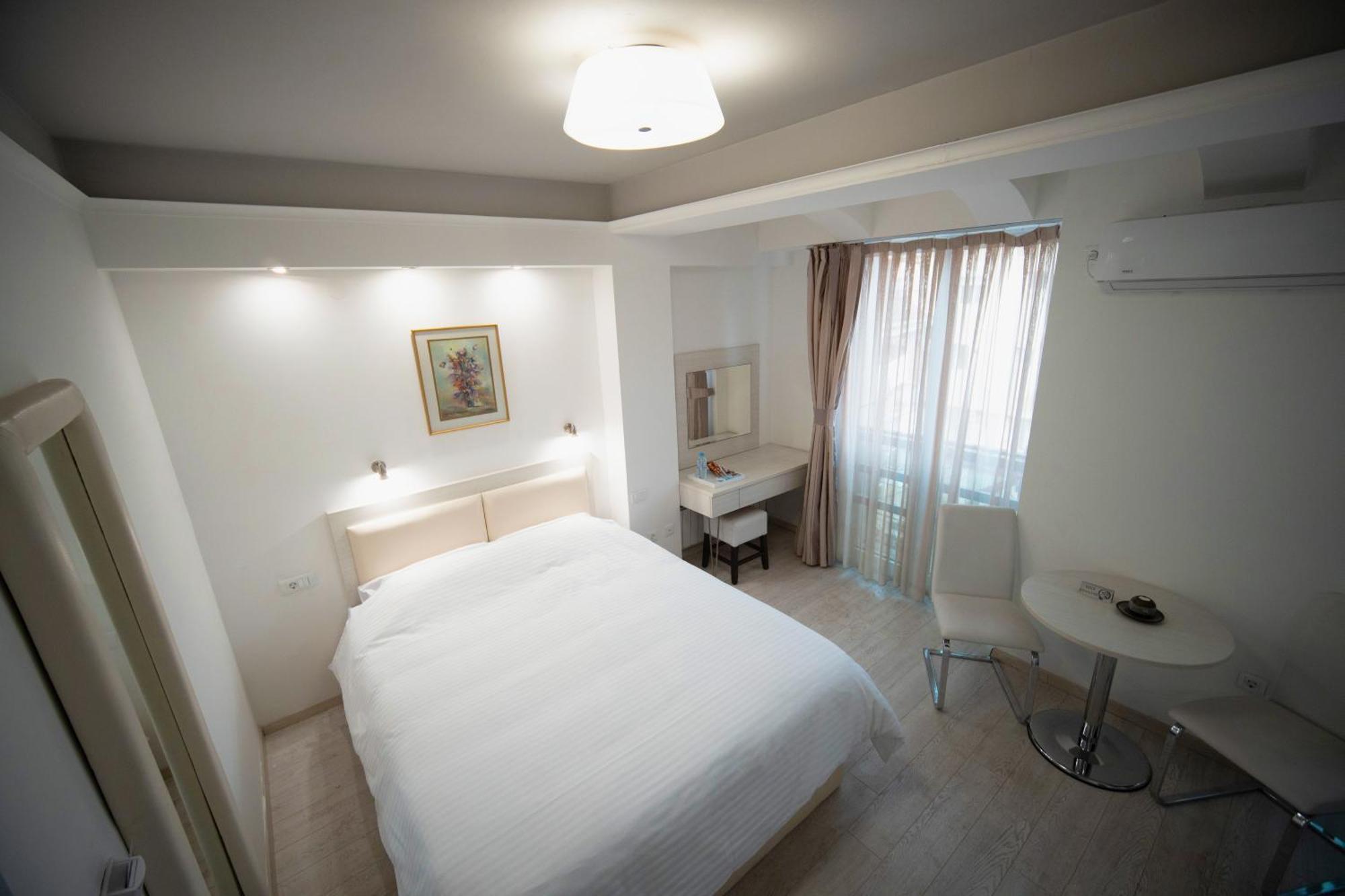 Sienna Apartments Skopje Buitenkant foto